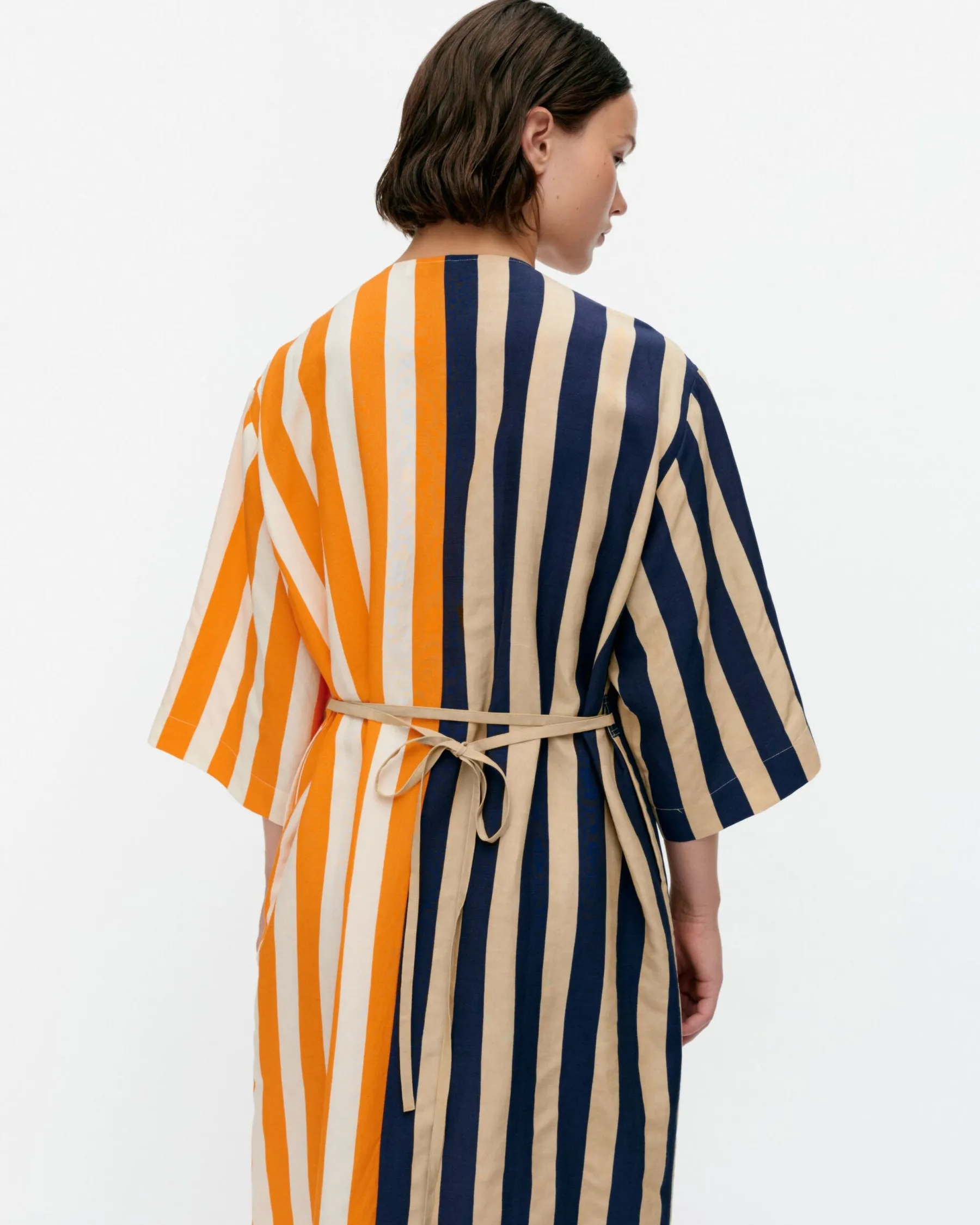 Mekot^Marimekko Markkinat Merirosvo Kuprosekoitemekko