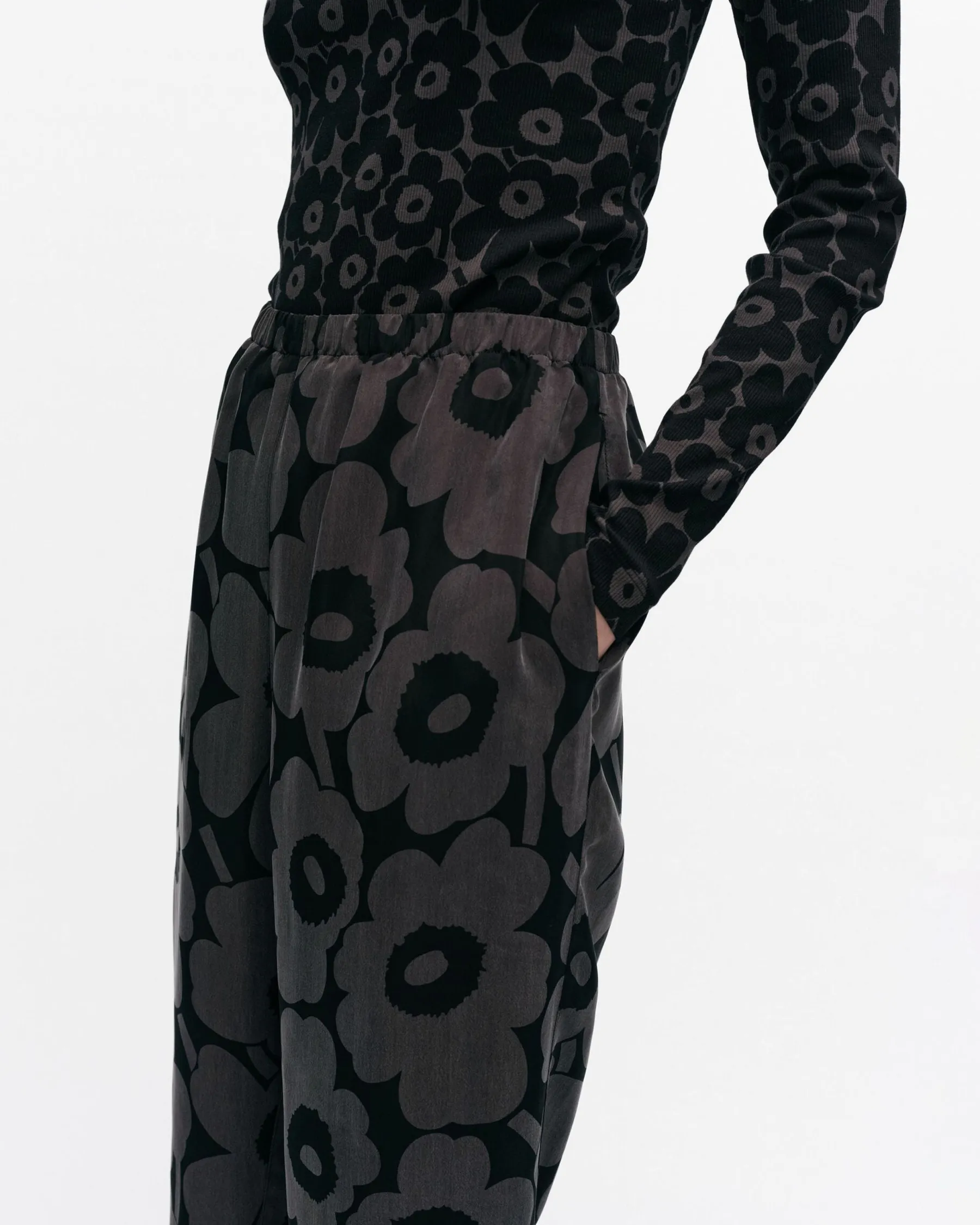 Housut^Marimekko Moreski Unikko Kuprohousut